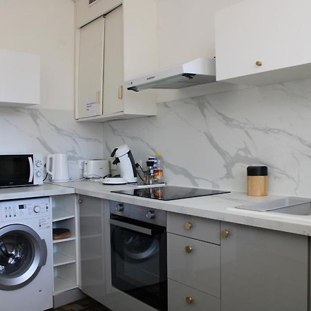 Superbe Appartement Avec Parking Sur Place Nîmes Exterior foto