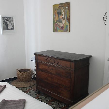 Superbe Appartement Avec Parking Sur Place Nîmes Exterior foto
