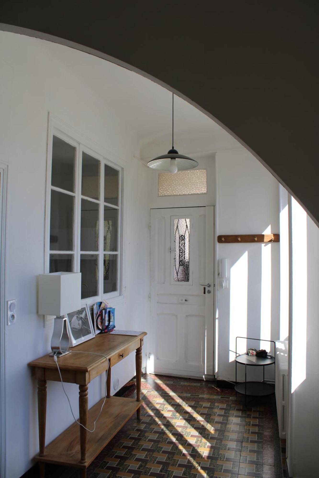 Superbe Appartement Avec Parking Sur Place Nîmes Exterior foto