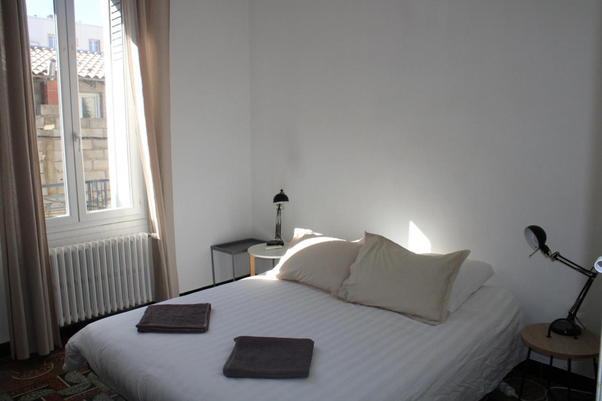 Superbe Appartement Avec Parking Sur Place Nîmes Exterior foto
